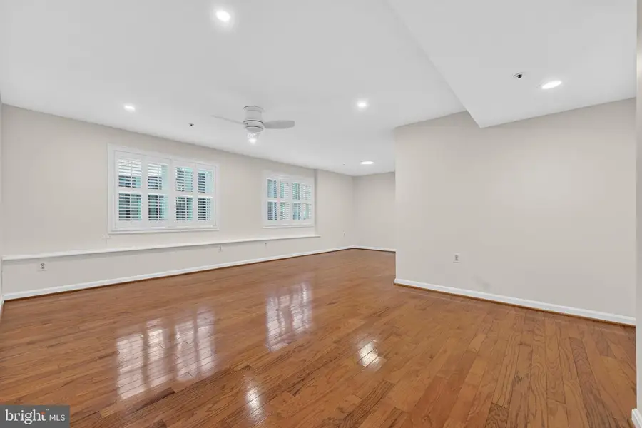 207-a Park St Se, Vienna, VA 22180 - Image #2