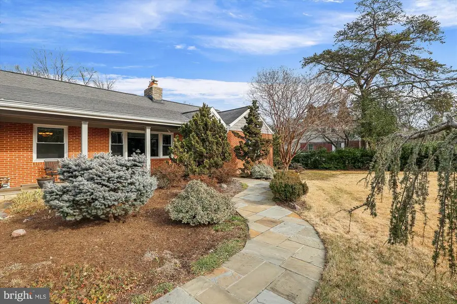 6448 Sleepy Ridge Rd, Falls Church, VA 22042 - #3