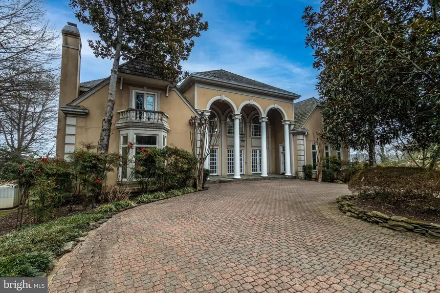 7827 Southdown Rd, Alexandria, VA 22308 - Image #2