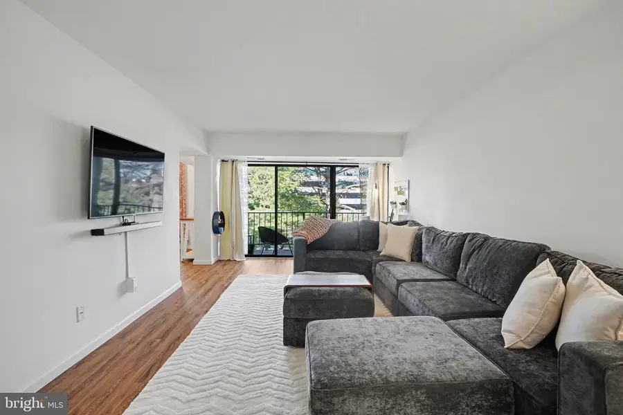 2073 Royal Fern Ct #34/21b, Reston, VA 20191 - Image #3