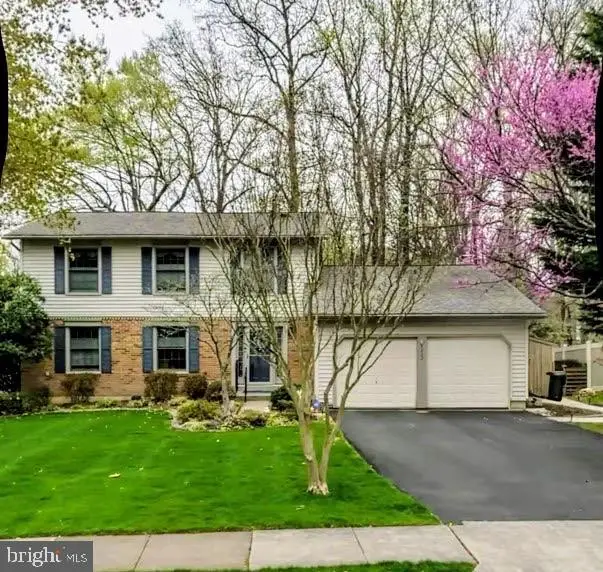 9202 Rockefeller Ln, Springfield, VA 22153 - #1