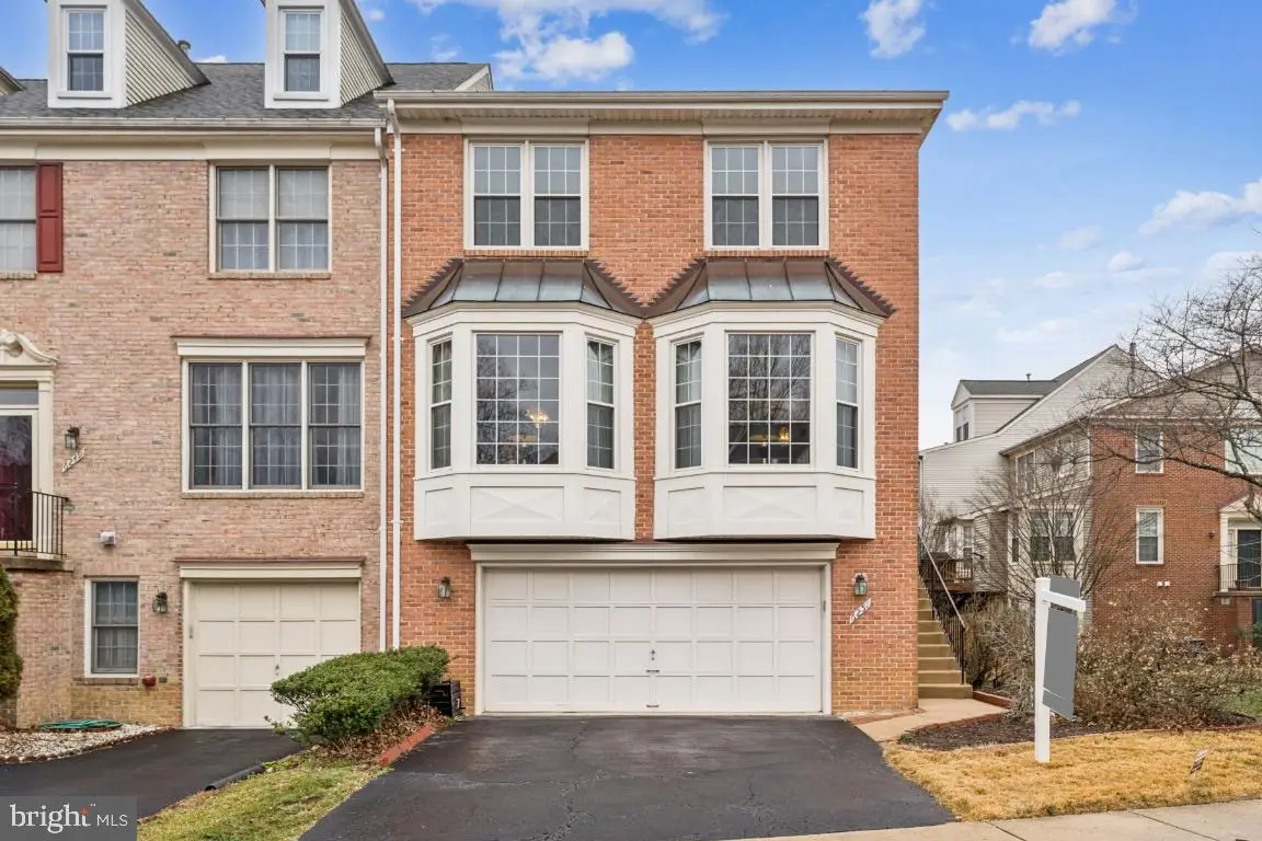 6251 Windham Hill Run, Alexandria, VA 22315 - #1
