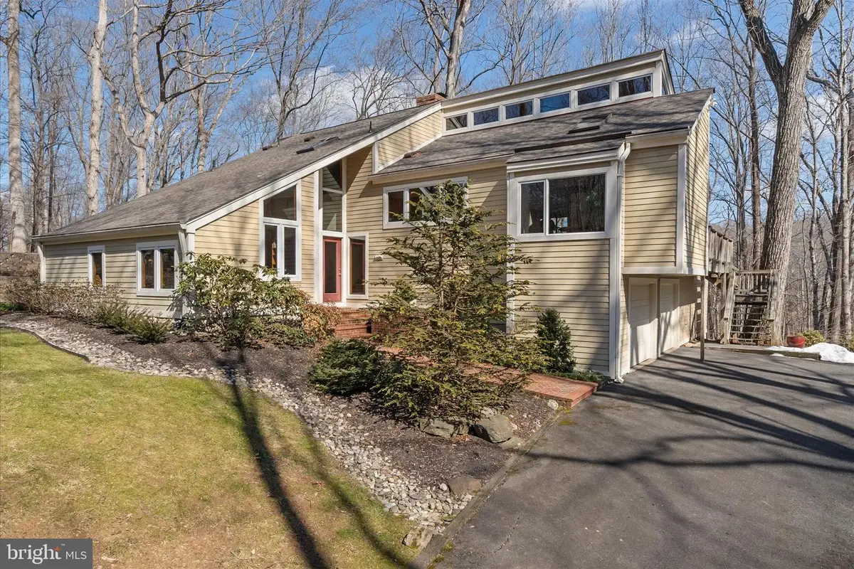 12500 Paradise Spring Rd, Clifton, VA 20124 - #1