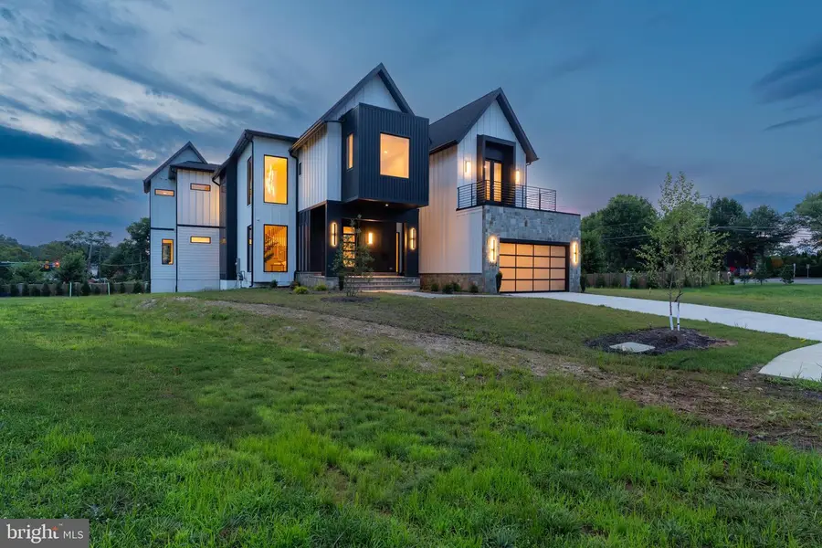 104 Mashie Ct Se, Vienna, VA 22180 - Image #2