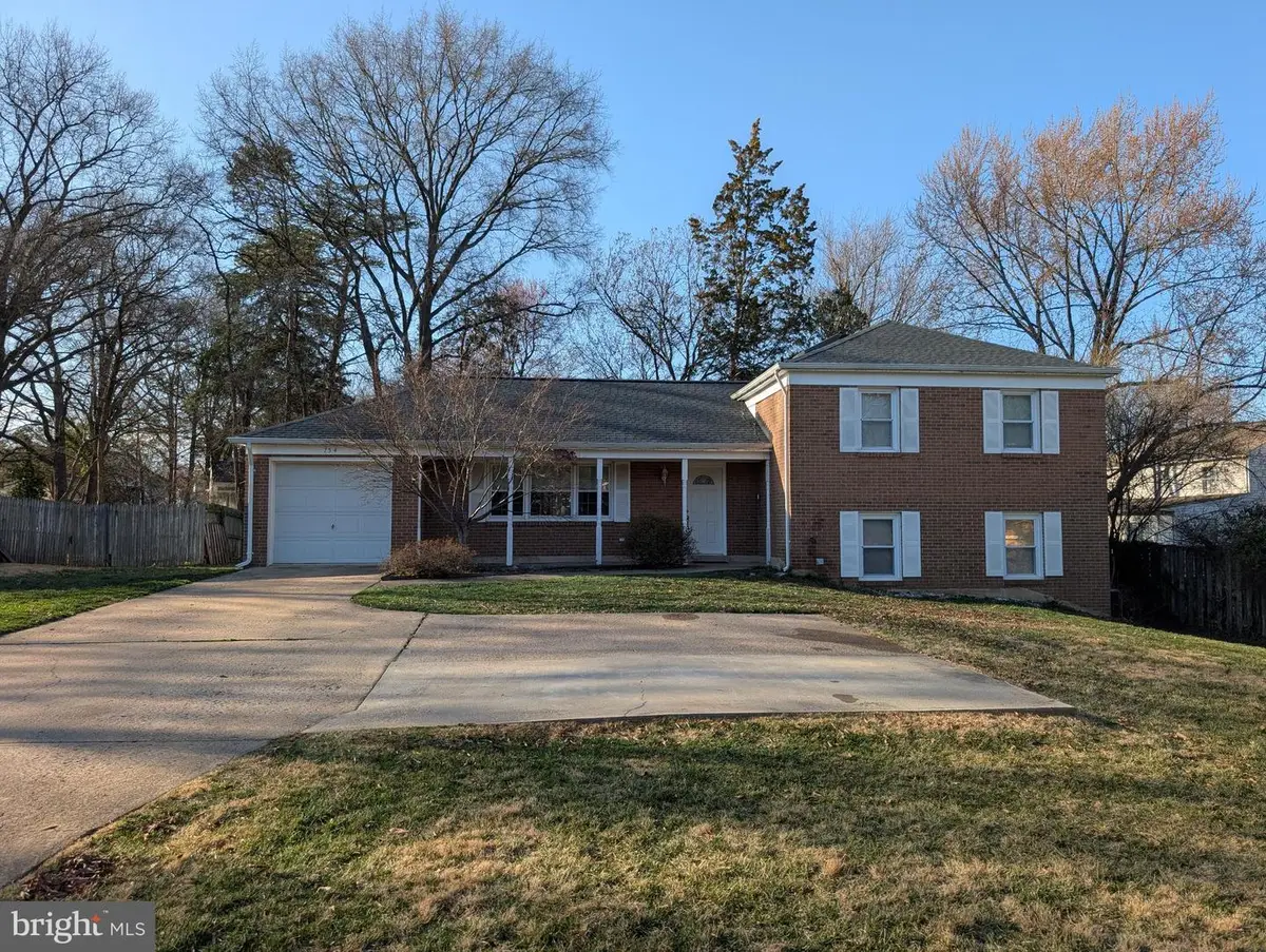 754 Barbaralynn Pl, Herndon, VA 20170 - #1