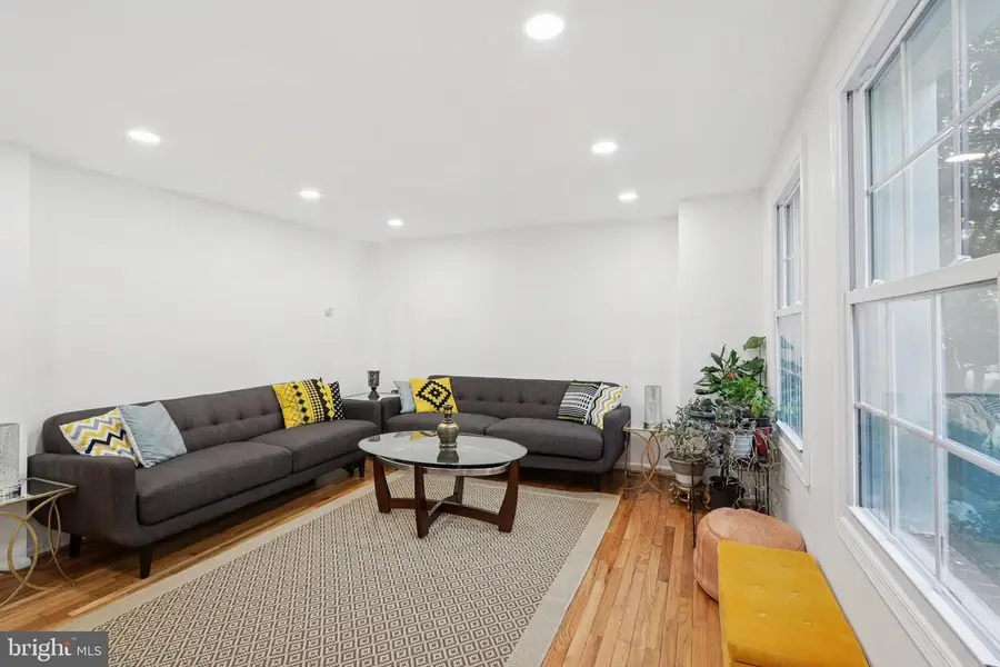 6246 Hillside Rd, Springfield, VA 22152 - Image #2