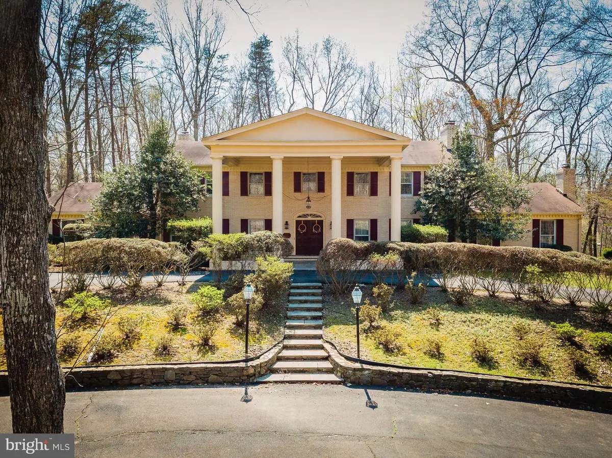 10525 Summerwind Ln, Fairfax Station, VA 22039 - #1