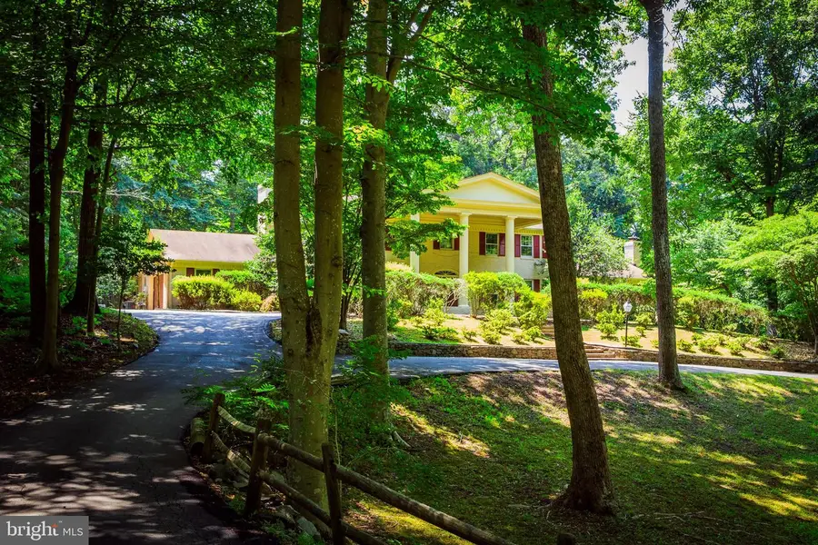 10525 Summerwind Ln, Fairfax Station, VA 22039 - #3