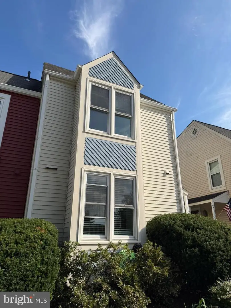 11920 Redtree Way, Reston, VA 20194 - Image #2