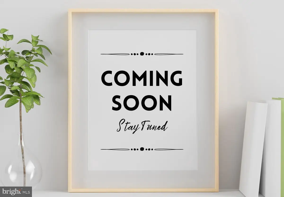 6201 Champion Oak Ct, Falls Church, VA 22044 - Image #1