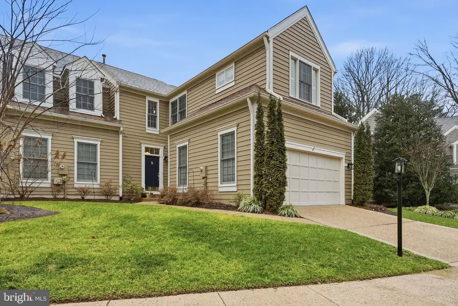 11411 Hollow Timber Ct, Reston, VA 20194 - Image #3