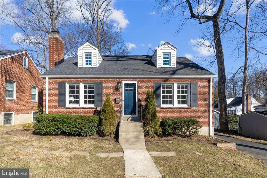 2845 Monroe St, Falls Church, VA 22042 - #2