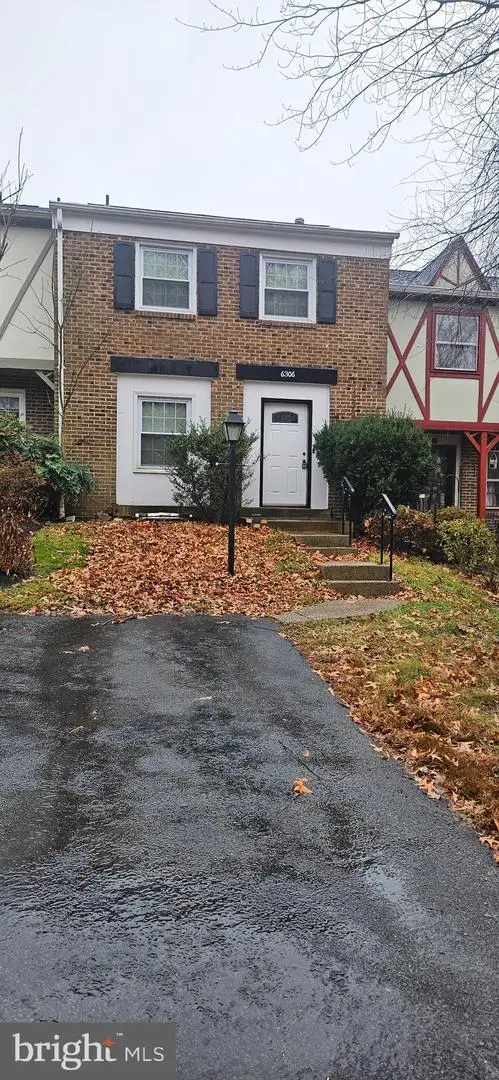 6306 Paddington Ln, CENTREVILLE, VA 20120
