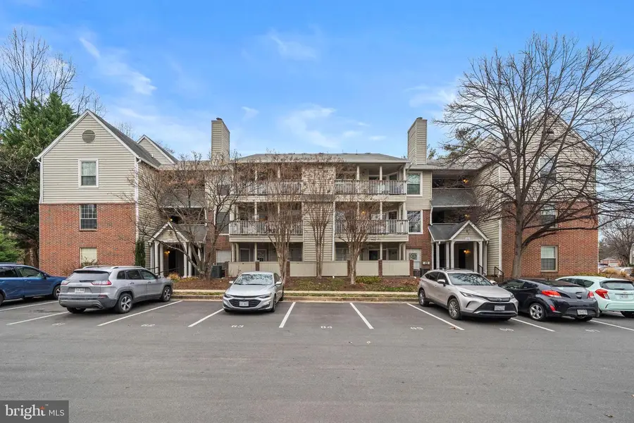 3916 Penderview Dr #425, Fairfax, VA 22033 - Image #2