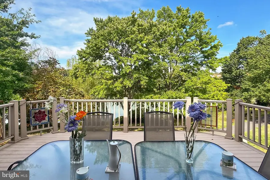 2938 Bridgehampton Ct, Falls Church, VA 22042 - Image #2