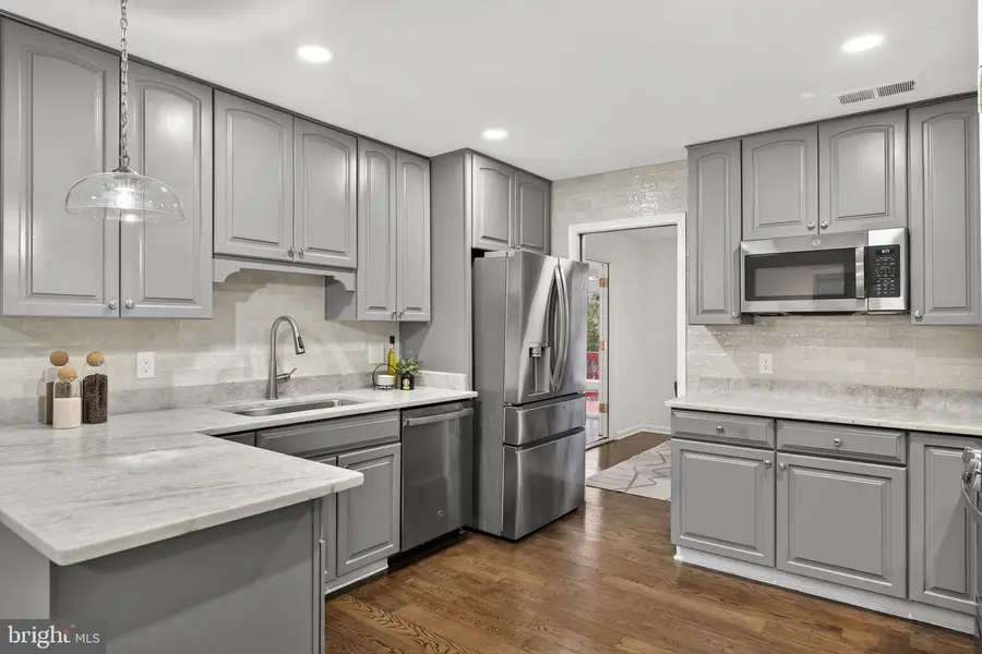 7113 Penguin Pl, Falls Church, VA 22043 - Image #2