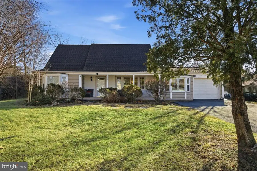 13315 Pennypacker Ln, Fairfax, VA 22033 - Image #2