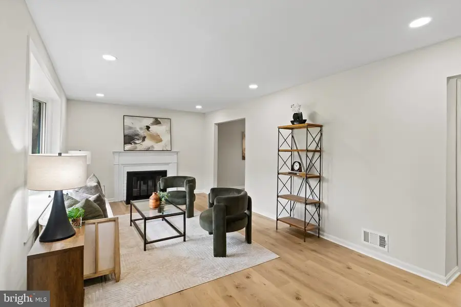 5105 Walport Ln, Fairfax, VA 22032 - #3