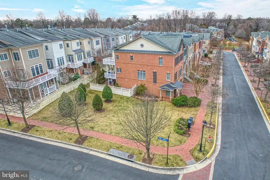 6739 Darrells Grant Pl, Falls Church, VA 22043 - Image #3