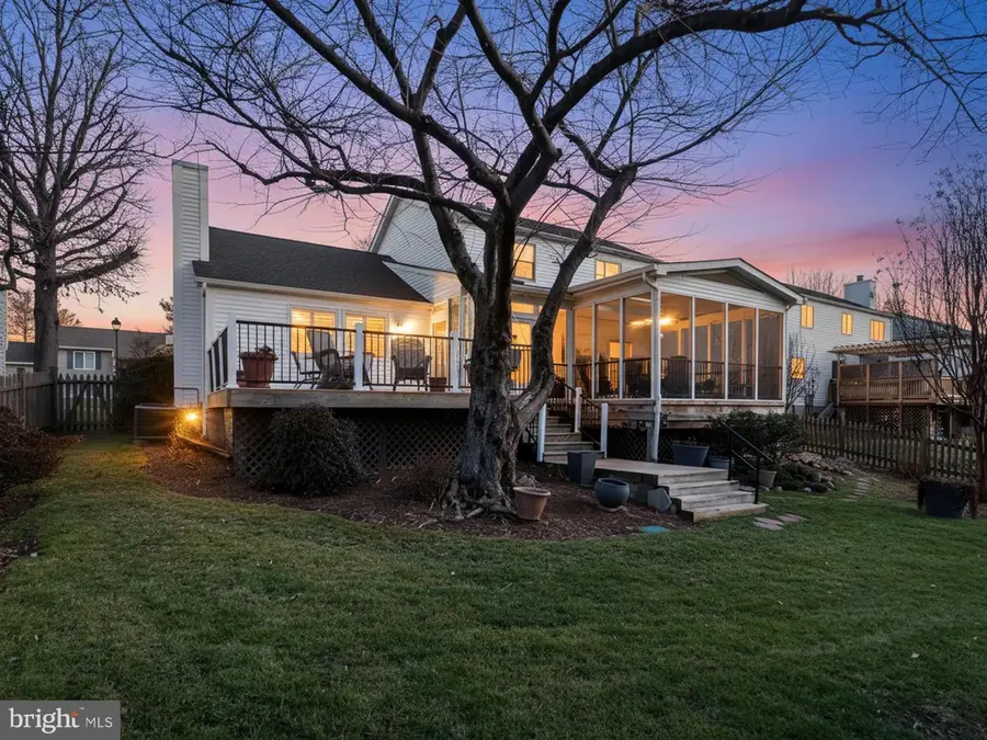 3826 Beech Down Dr, Chantilly, VA 20151 - Image #2