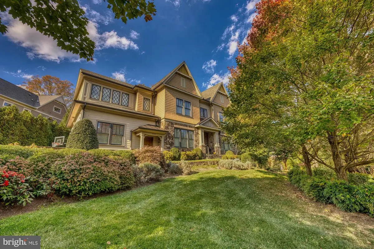 6520 Topeka Rd, McLean, VA 22101 - Image #1