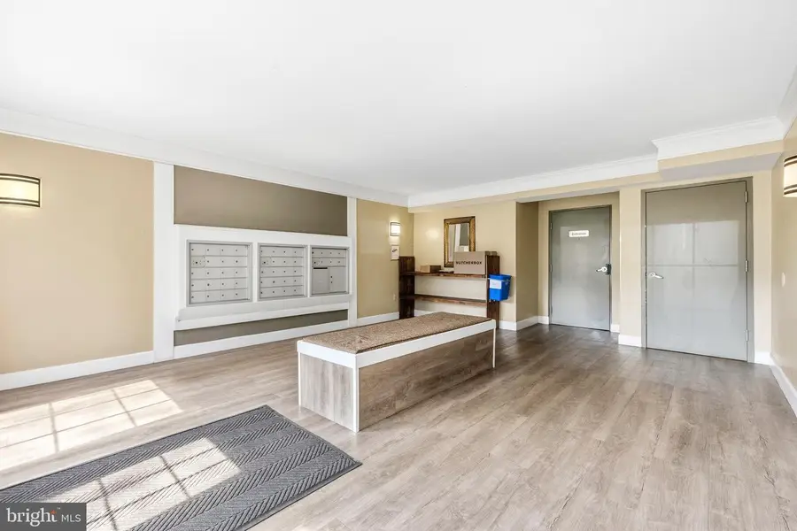 7640 Provincial Dr #213, McLean, VA 22102 - #3