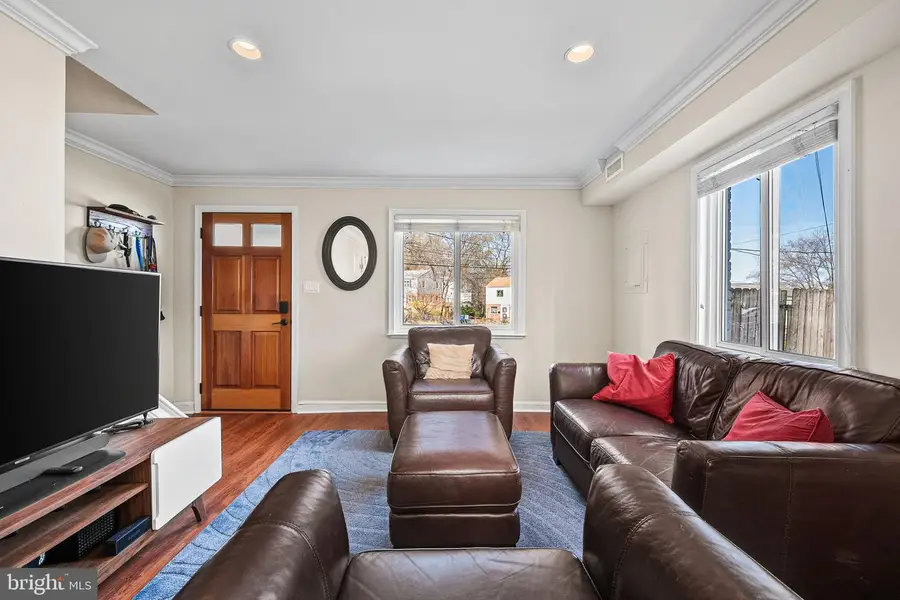 5873 Blaine Dr, Alexandria, VA 22303 - #3