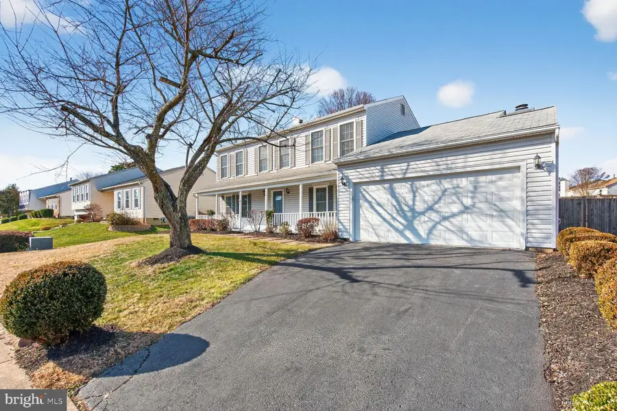 5502 Buggy Whip Dr, Centreville, VA 20120 - Image #2