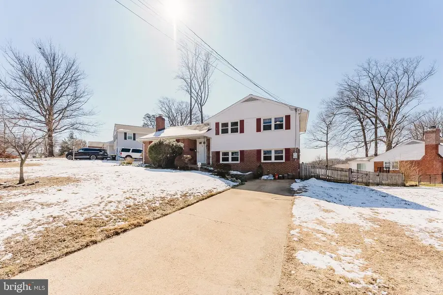 5937 Atteentee Rd, Springfield, VA 22150 - #2