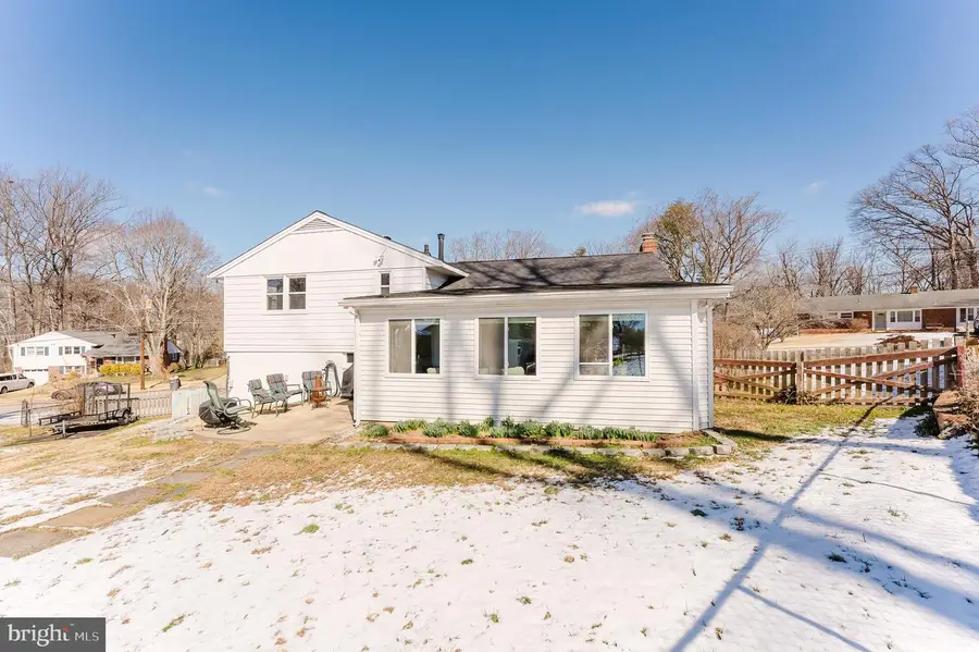 5937 Atteentee Rd, Springfield, VA 22150 - #3