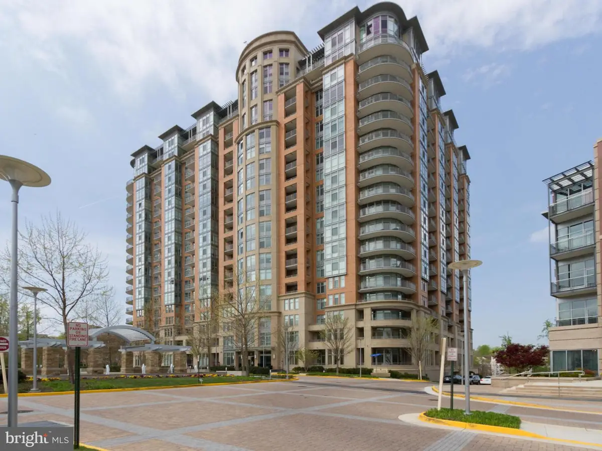 8220 Crestwood Heights Dr #1410, McLean, VA 22102 - Image #1