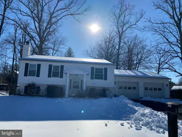 12511 Glenbrooke Woods Dr, HERNDON, VA 20171