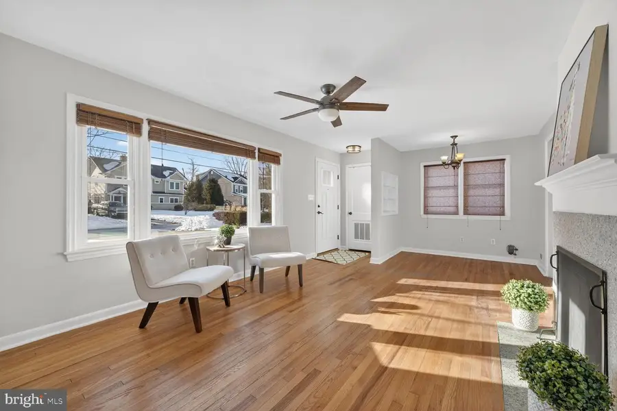 7915 Fairfax Rd, Alexandria, VA 22308 - #3