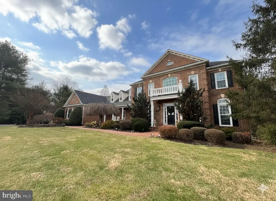 13215 Twin Lakes Dr, Clifton, VA 20124 - #2