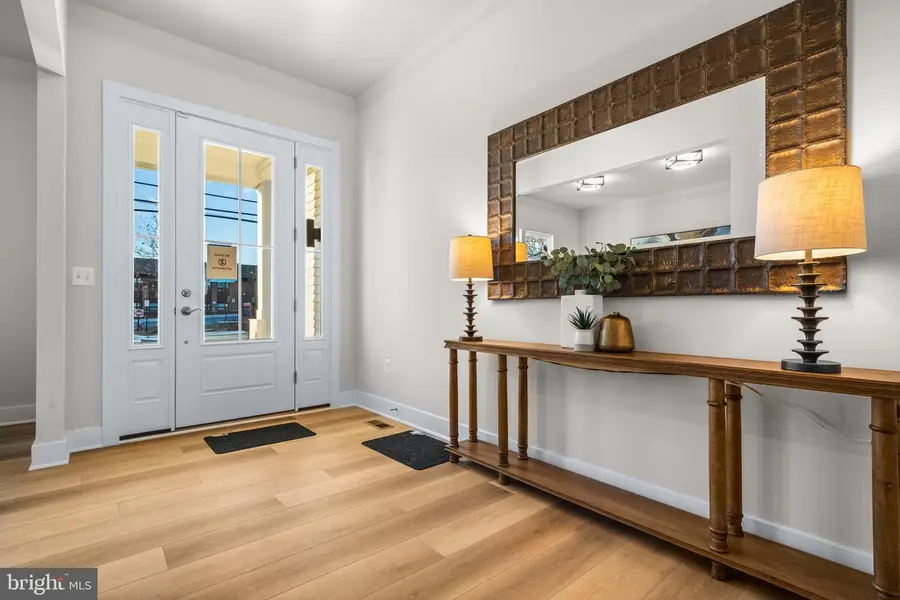 7505 Magarity Rd, Falls Church, VA 22043 - Image #3