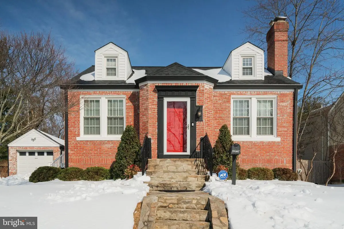 6070 Wooten Dr, Falls Church, VA 22044 - #1