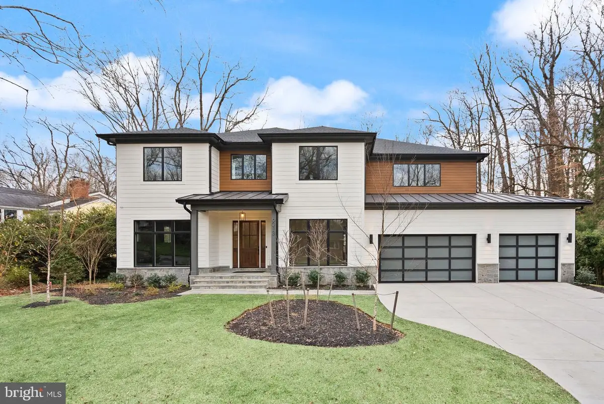 6013 Woodland Ter, McLean, VA 22101 - #1