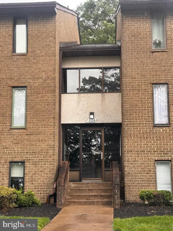 525 Florida Ave #202, HERNDON, VA 20170
