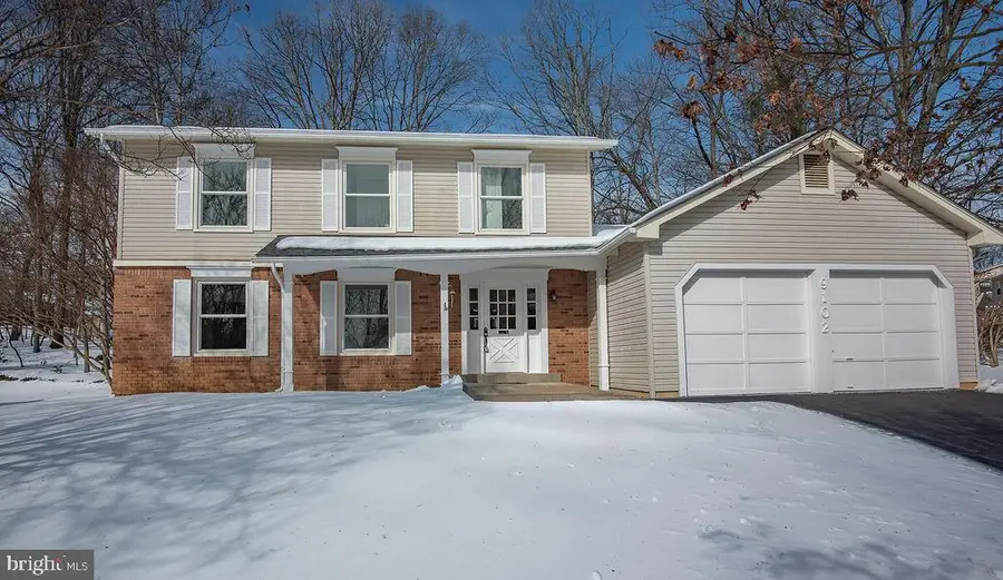 9102 Red Lion Tavern Ct, Springfield, VA 22153 - Image #2