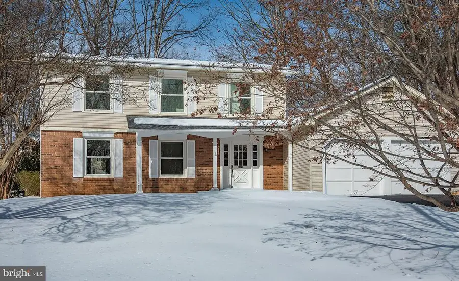 9102 Red Lion Tavern Ct, Springfield, VA 22153 - Image #3