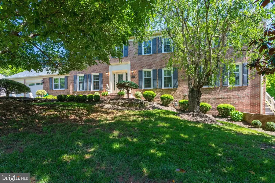 1435 Rosewood Hill Dr, Vienna, VA 22182 - #3