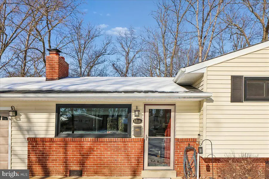 6816 Mayo Ct, Springfield, VA 22150 - #3
