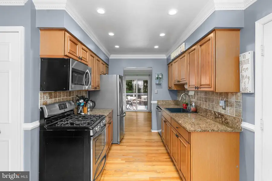 14516 Awbrey Patent Dr, Centreville, VA 20120 - Image #3