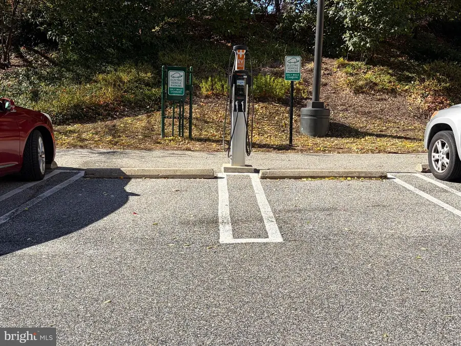 5903 Mount Eagle Dr #511, Alexandria, VA 22303 - Image #3