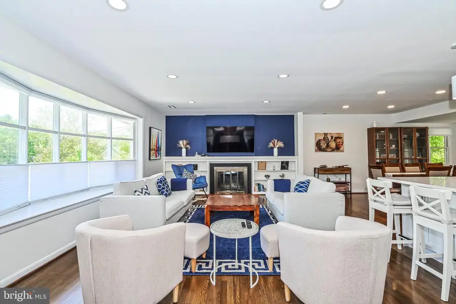 6210 Loch Raven Dr, McLean, VA 22101 - Image #2