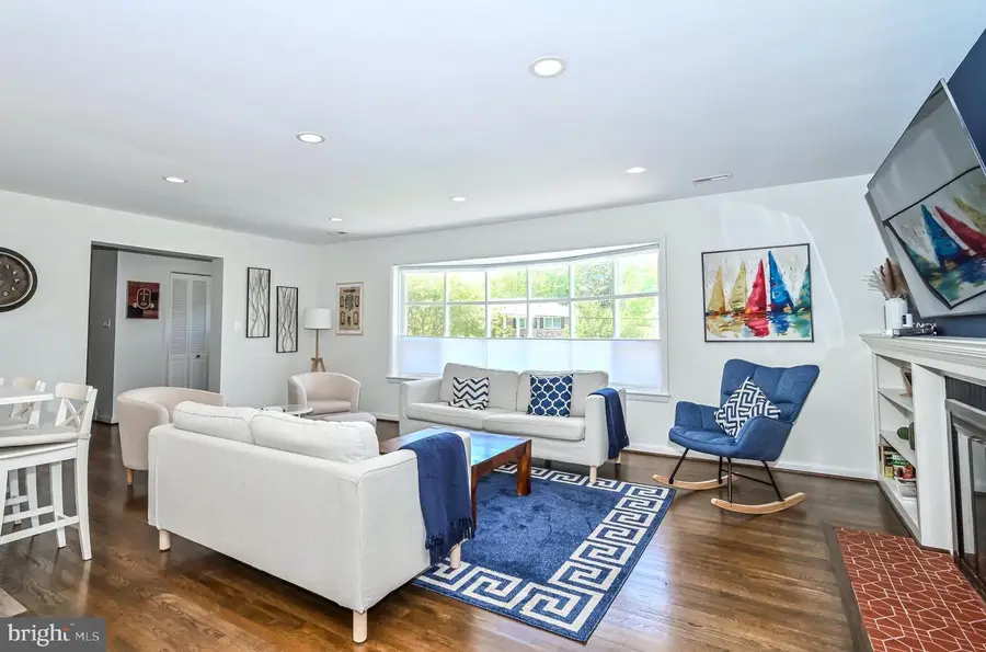 6210 Loch Raven Dr, McLean, VA 22101 - Image #3