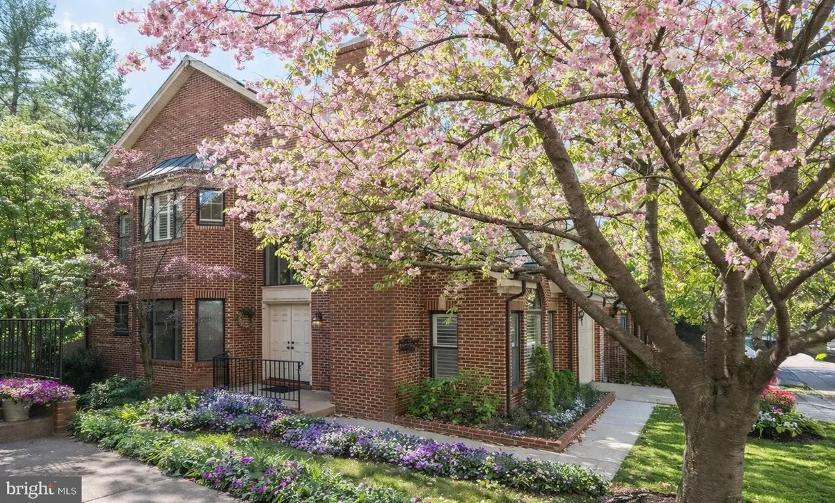 1456 Hampton Hill Cir, McLean, VA 22101 - Image #1