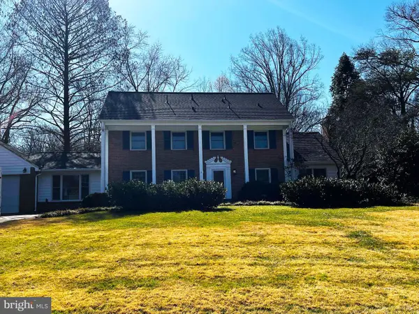 6547 Mapledale Ct, FALLS CHURCH, VA 22041