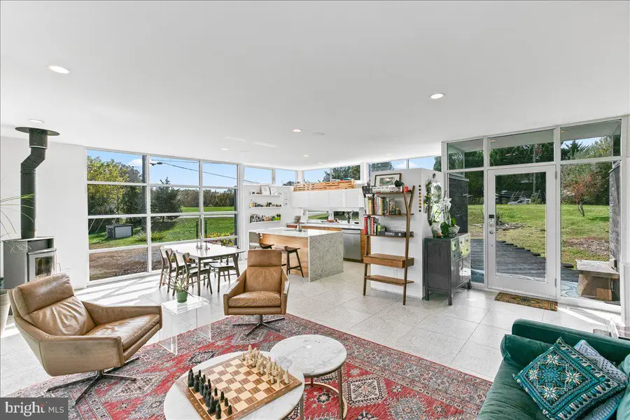 10222 Van Thompson Rd, Fairfax Station, VA 22039 - Image #3