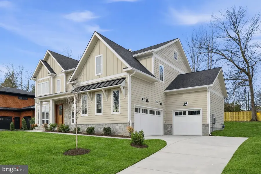 508 Nelson Dr Ne, Vienna, VA 22180 - Image #2